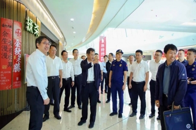 廣東省應急管理廳黨委書記、廳長王再華一行蒞臨河源市商業中心調研安全生產工作